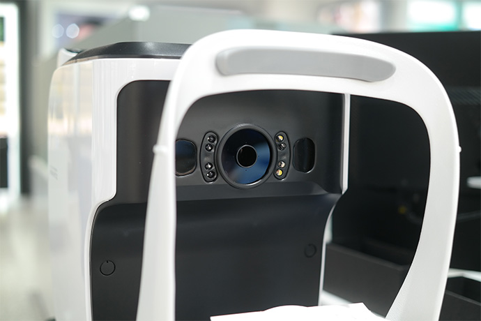 ノンコンタクトトノメーター（空気眼圧計）の外観